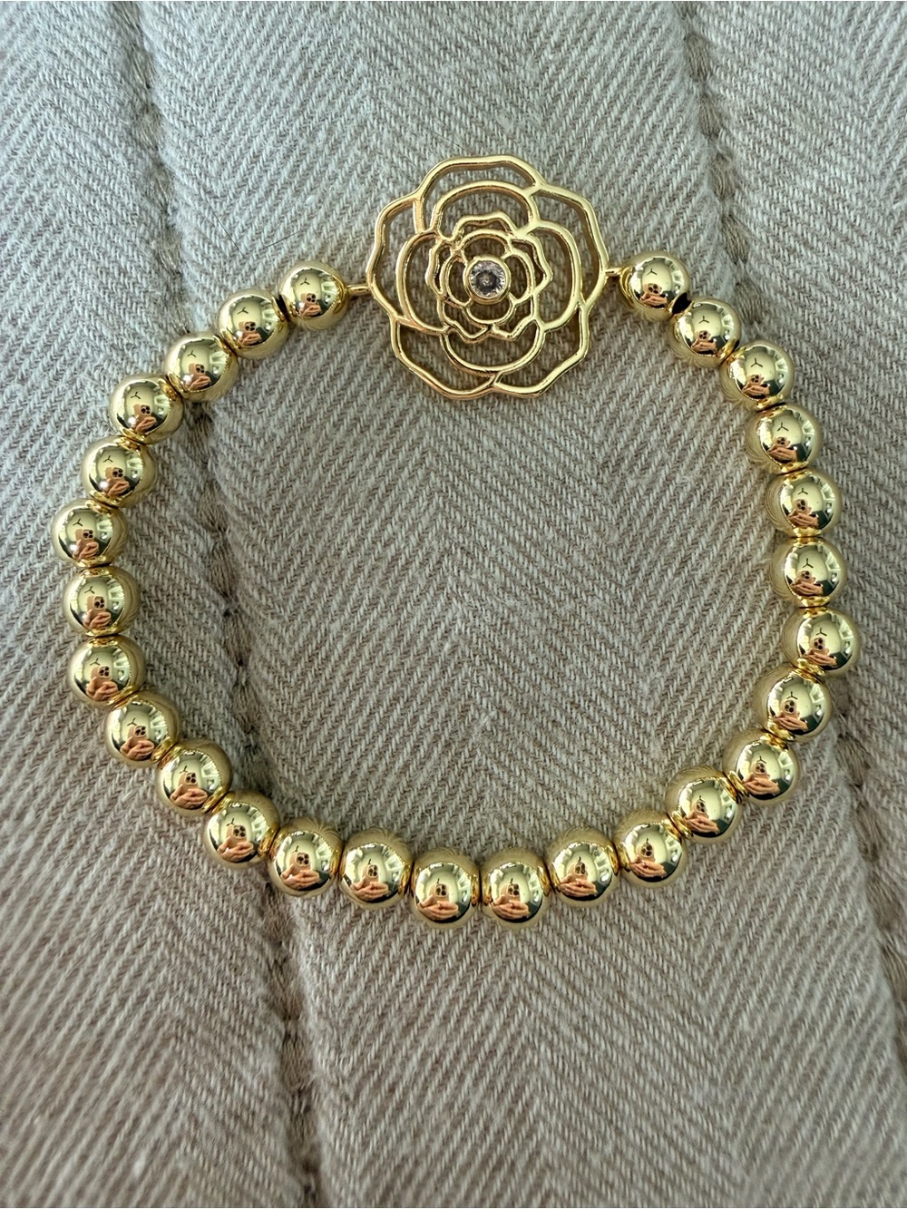 Gold Bead Camellia Flower Stretch Bracelet